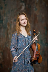 Катерина Зарова - скрипка